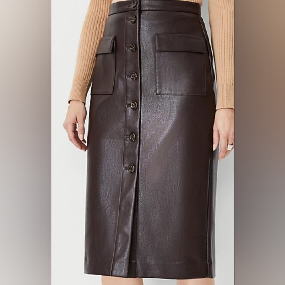 Ann Taylor Petite Pebbled Faux Leather Button Pocket Pencil Skirt size 14petite
